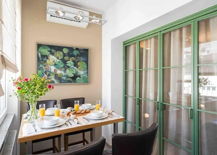 Apartment Marvelous Park View - Big Terrace - 2bdr Bukarest