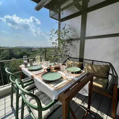 Апартаменты Marvelous Park View - Big Terrace - 2bdr Бухарест